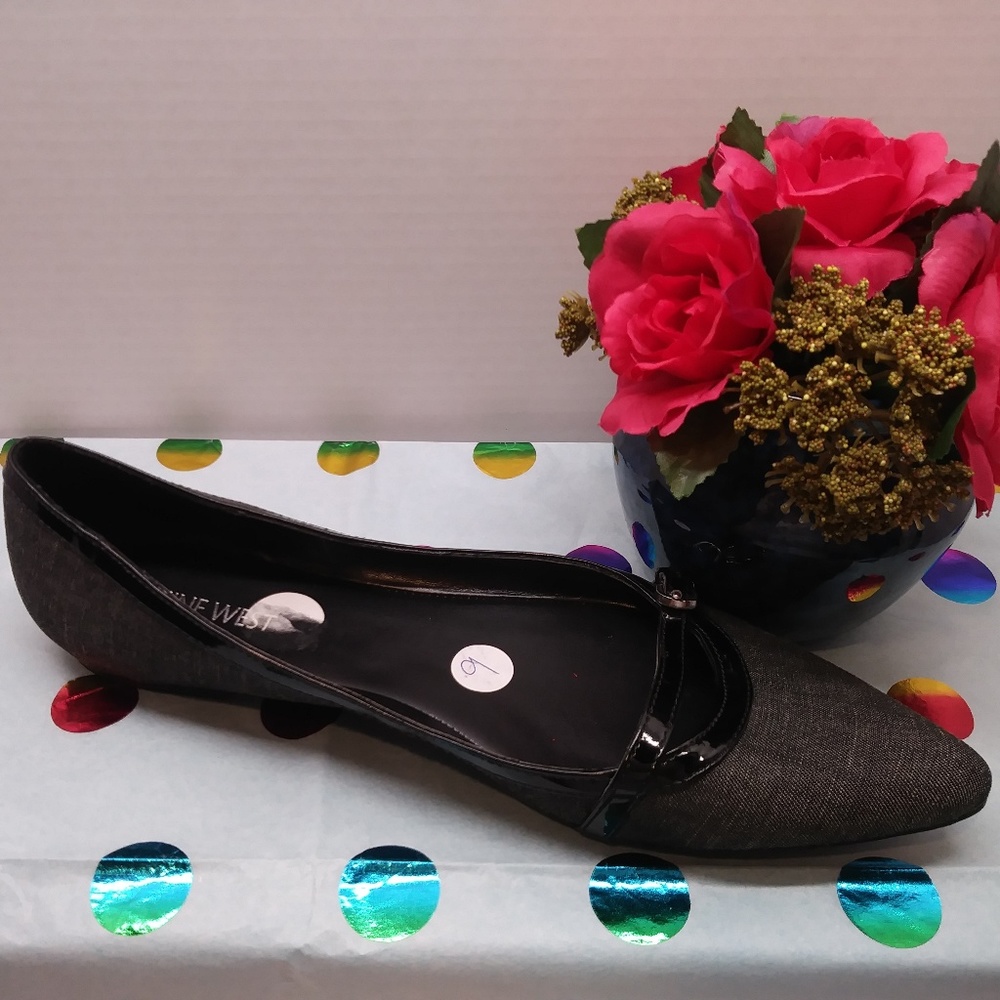 Nine West flats pointed toe gray and black size 9M